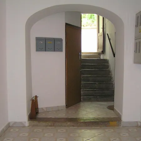Portoncino Apartment *
