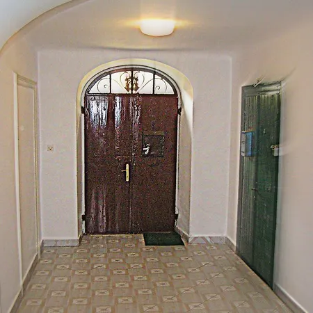 Portoncino Apartment